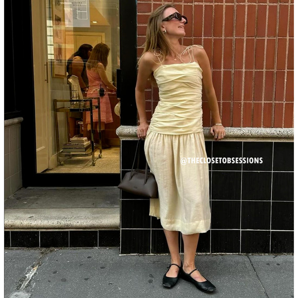 ZARA Blogger Fave Ruched Taupe Midi Dress NWT 🤎 - Picture 14 of 16